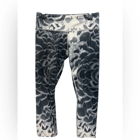 Lululemon Wunder Under Size 8 - Picture 1 of 4